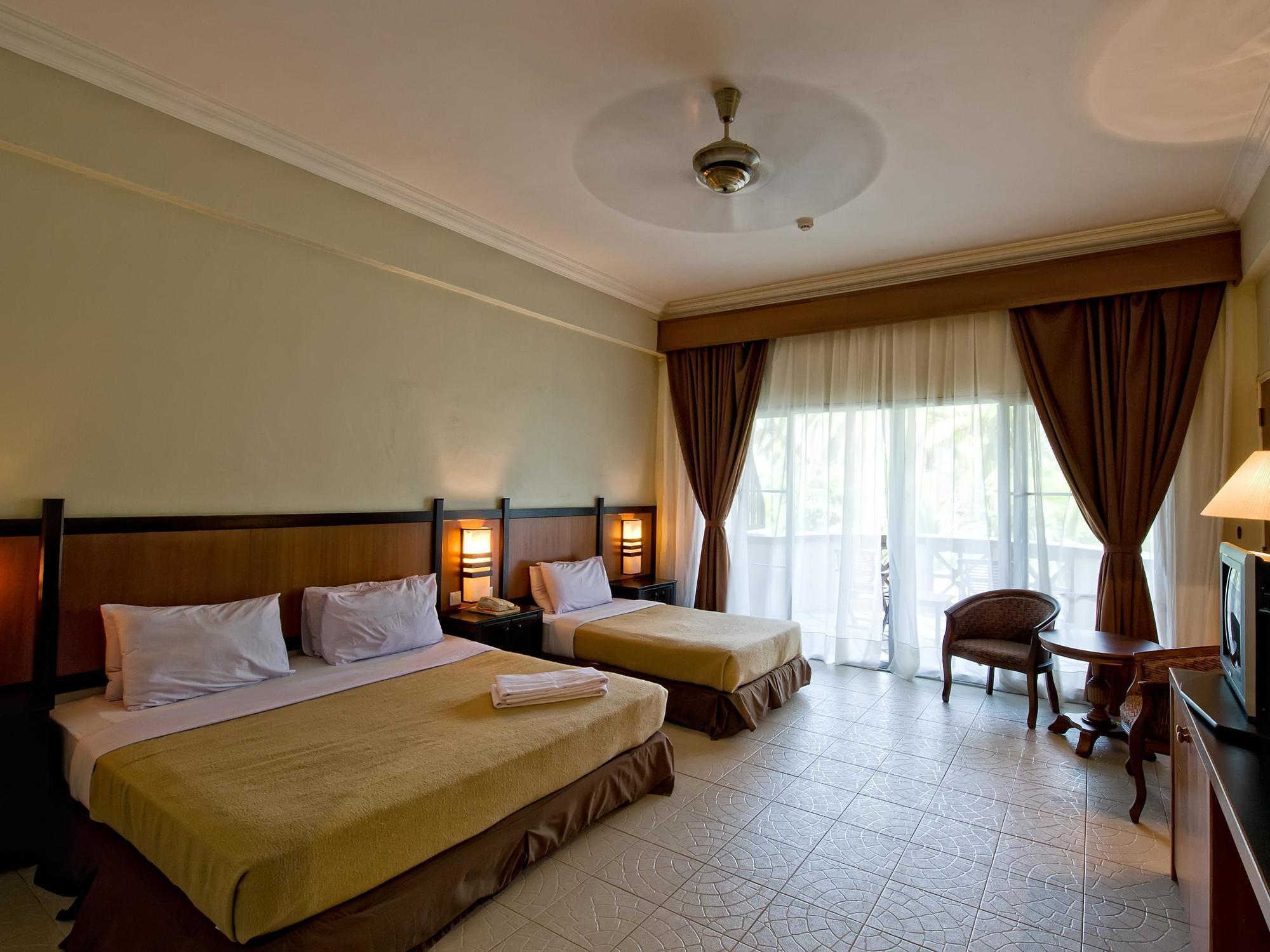Villea Rompin Resort & Golf Kuala Rompin Exterior foto
